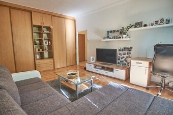 3i BYT BA---KARLOVA VES, DLHÉ DIELY----890 EUR - 4