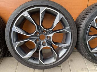 EXTREME GRAU  orig.skoda225 40 R19 5x112  7,5j x19 ET 51 VW  - 4