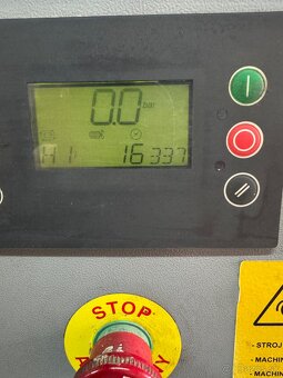 Predám skrutkový kompresor Airpol KT15 - 4