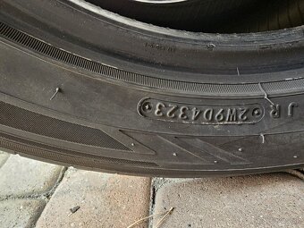 TOYO TIRES 225/50 R17 3KS - 4