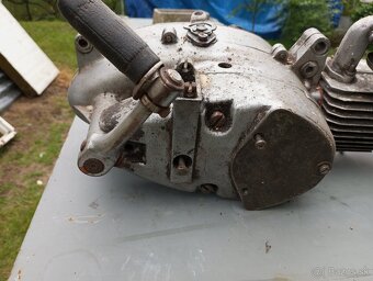 Predám motor Jawa 20,21,23 - 4