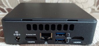mini pocitac Intel NUC7i5DNK - 4