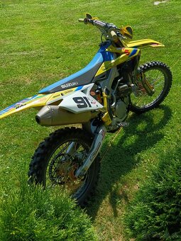 Suzuki rmz450 - 4