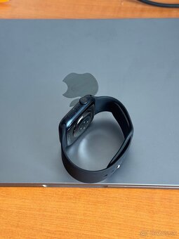 Apple Watch 9 45mm MIDNIGHT - neaktivovane - 4
