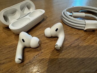 Apple AirPods Pro 1 s MagSafe=bezdrôt. nabíjacím puzdrom - 4