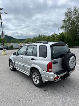 Suzuki Grand Vitara 2.0 benzín - 4