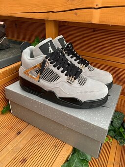 Jordan 4 CUSTOM - 4