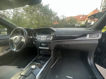 Mercedes Benz E220 - 4