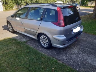 Predam Peugeot 206 sw 1.4 benzín kw 55 r.v 2005 - 4