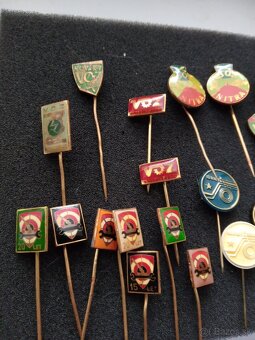 Odznaky VOZ.Vojensky opravárenské závod.Novaky, Trenčína,.. - 4