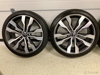 Letná sada org VW SUZUKA 5x112 8J ET47 225/40 R19 - 4