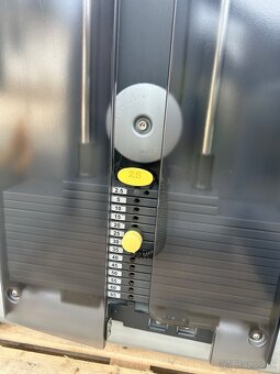 Stroj na chrbát - Technogym Selection Upper Back - 4