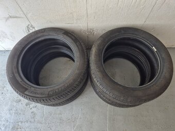 Letné pneu 215/55 r17 - 4