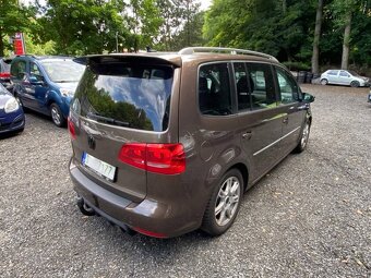 VW Touran 1.4 TSI 103 kW Highline 2010 xenony tažné serviska - 4