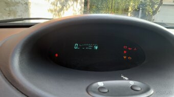 Toyota Yaris 1.4 tdi D4d - 4