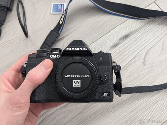 Olympus OM-D E-M 10 mark IV + 2 objektívy komplet výbava - 4