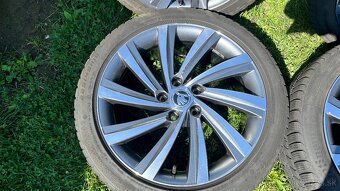 Zimná sada 5x112 r18 skoda - 4