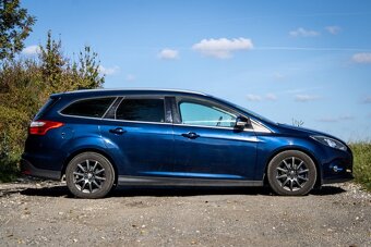 Ford Focus Kombi 1.6 TDCi DPF / AJ NA SPLÁTKY / - 4