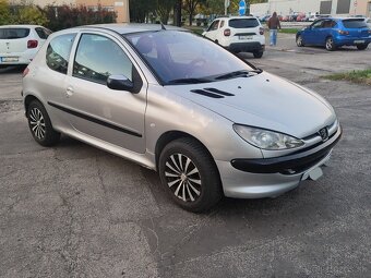 Peugeot 206 FACELIFT 1.1 benzín 44kw R.V2004 - 4