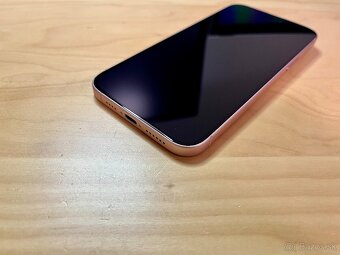 iPhone 15 Plus 128GB Pink - 4