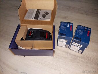 Predam 2ks Bosch ProCORE18V 12,0 Ah + nabijacku GAL1880CV - 4