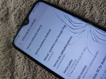 Samsung Galaxy A20e cierna - CITAJ INZERAT - 4