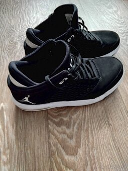 Nike Jordan - 4