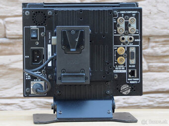 Profesionálny kamerový LCD monitor JVC DT-V9L1D - 4