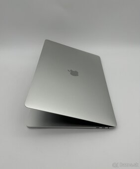 MacBook Pro 15" 2019 Silver (i7/16/256GB) - 4