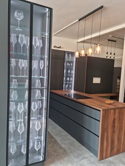 Kuchynská linka - 4