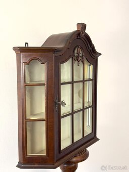 Nastene vitrinove skrinky - 4
