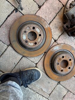 Zadne brzdice Volvo v60 - 4