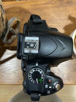 Nikon D 3200 - 4