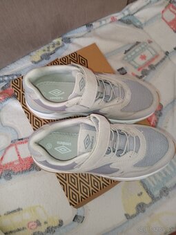 Umbro tenisky - 4