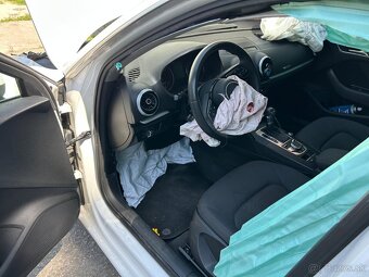 PREDAM HAVAROVANE AUTO ZNACKY AUDI A3 - 4