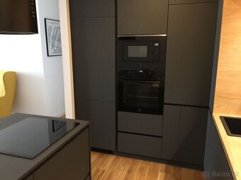 Nadštandardný byt (63 m²) s garážou v novostabe - 4