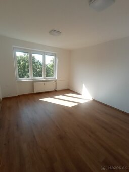 Predám 1+1 izbový byt, Dlhé Hony, BLÍZKE CENTRUM - 4
