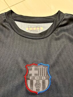 dres BARCELONA - 4