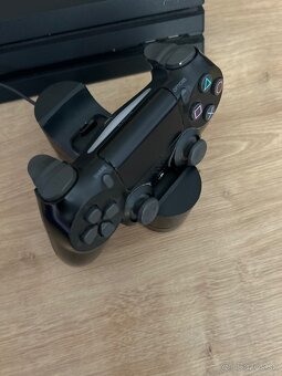 PS 4 PRO - 4