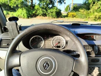Renault Thalia 2009 1.2 16V - 4