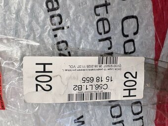 Predam naraznik a 2 blatniky Dacia Logan MCV - 4