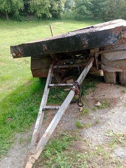 Vlek velký s točnici 7. 2,4M - 4