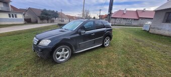 Predam mercedes ml 320 cdi 165kw cena 2500 e - 4