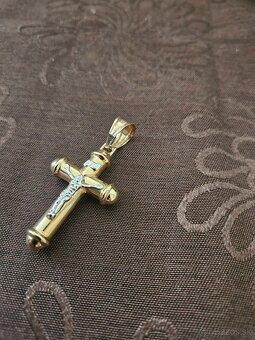 Zlatý prívesok kríž - 4