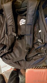 Vak na motocykel FC Moto hump 2,0 - 4