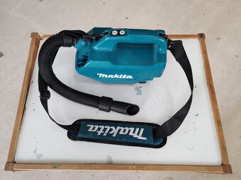 Makita aku vysavac DCL184Z - 4