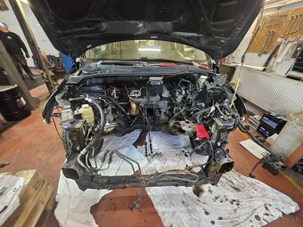 Mitsubishi grandis - 4