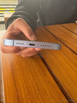 iPhone 14 plus 128gb modrý - 4