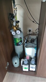 Akvarium 300L + skrinka + prislusenstvo - 4