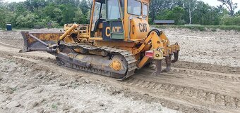 Buldozer caterpillar D4 - 4